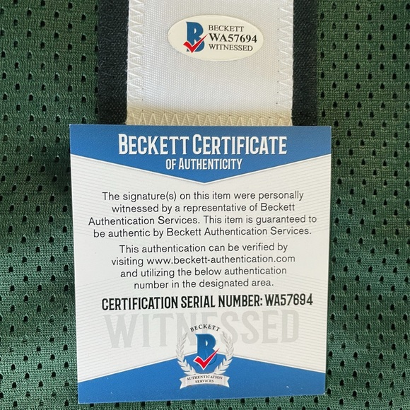 Signed Jets Sam Darnold Jersey - Picture 3 of 3